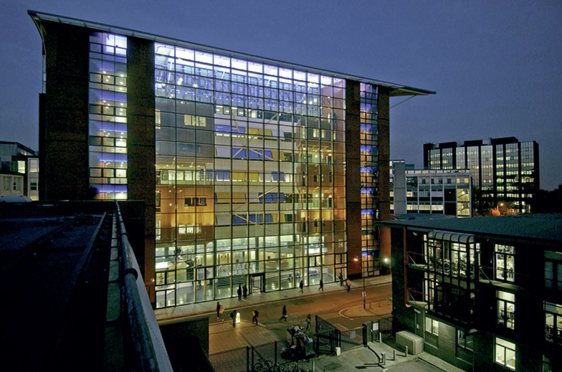 Basing university. South Bank London. Лондон Саут Бэнк. London Bank University. Саут банк университет.